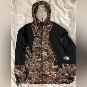 The north face windbreaker xl